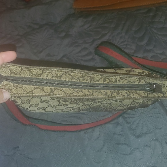 Vintage Gucci Small Mono GG Bag W/Adjustable Straps - Picture 10 of 17